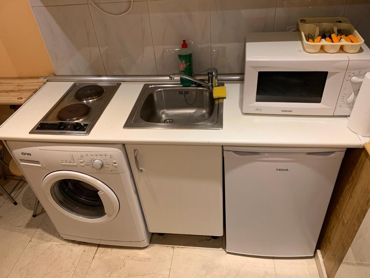 Y Estudios Torr En - Chamartin Con Wifi Gratis Appartement
