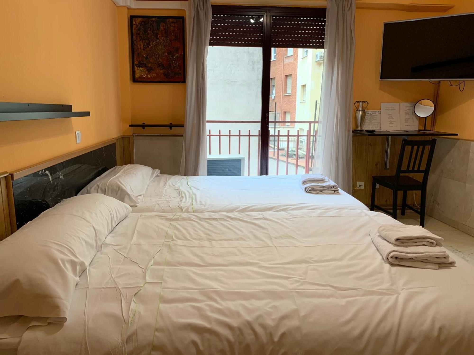 Y Estudios Torr En - Chamartin Con Wifi Gratis Appartement *